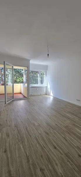 2-Zimmer Wohnung mit Balkon in Spandau-Haselhorst — photo 1